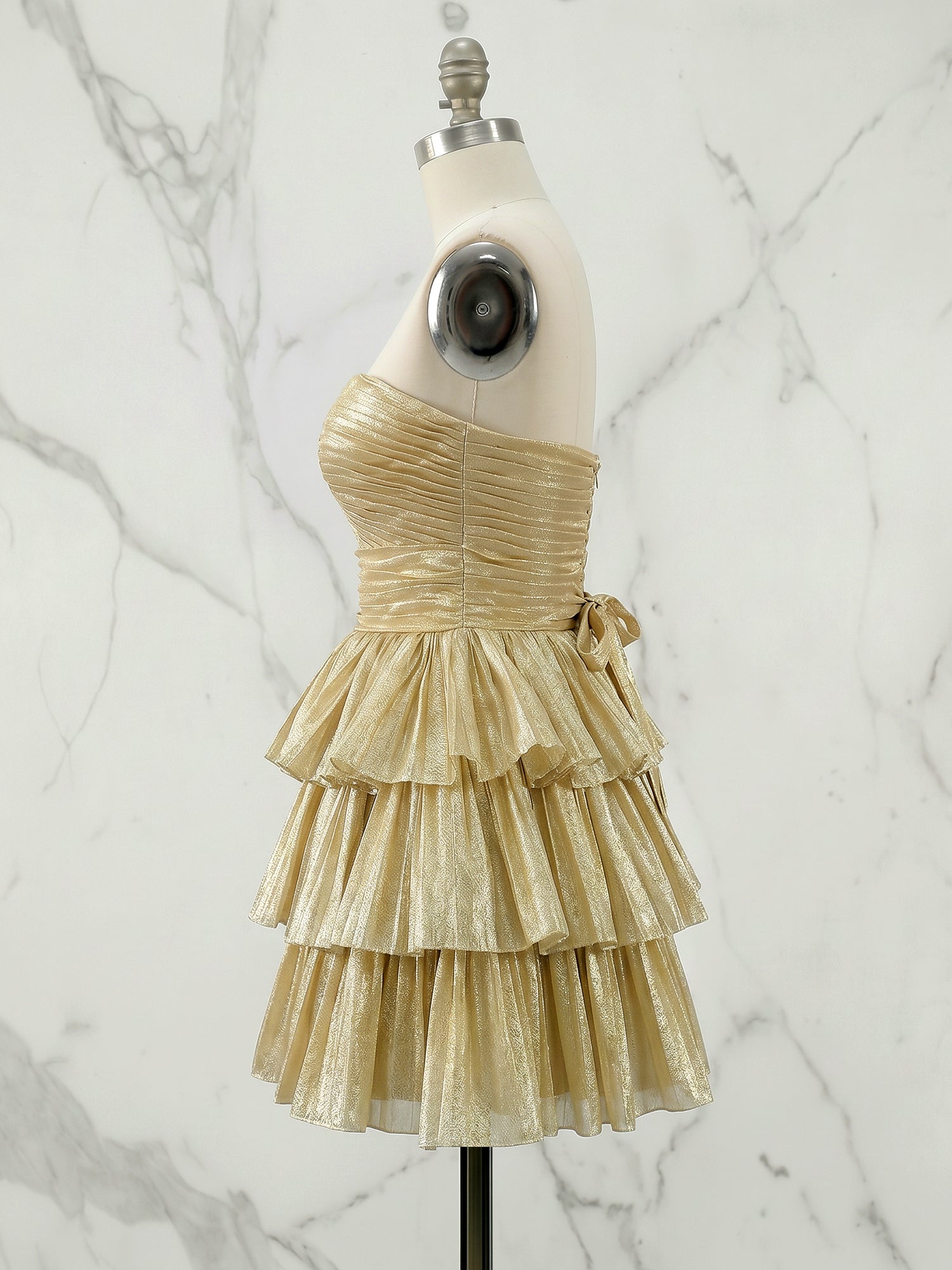 Sweetheart Twist-Front Pleated Homecoming Mini Dress with Tiered Ruffles