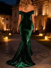 Dark Green Long Velvet Mermaid Holiday Party Dress with Pleats