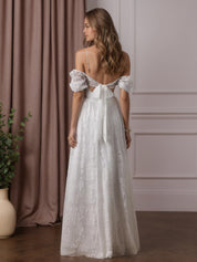 White A-Line Sweetheart Neckline Lace Wedding Dress