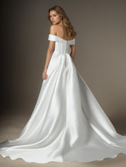 White A-Line Sweetheart Neckline Wedding Dress