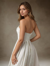 Weißes, trägerloses A-Linien-Hochzeitskleid mit Blumenjacquard