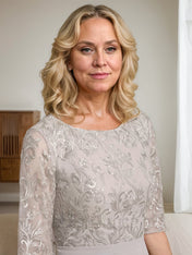 A-line Scoop Knee-Length Lace Chiffon Mother of the Bride Dress