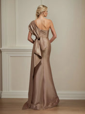 Trumpet/Mermaid One Shoulder Sleeveless Satin Mother of the Bride Dress With Ruched