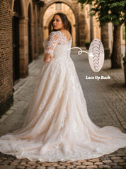 Half Sleeves Applique Wedding Dress Plus Size V Neck White Wedding Gown