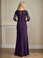 Robe fourreau en crêpe extensible prune pour mère de la mariée 