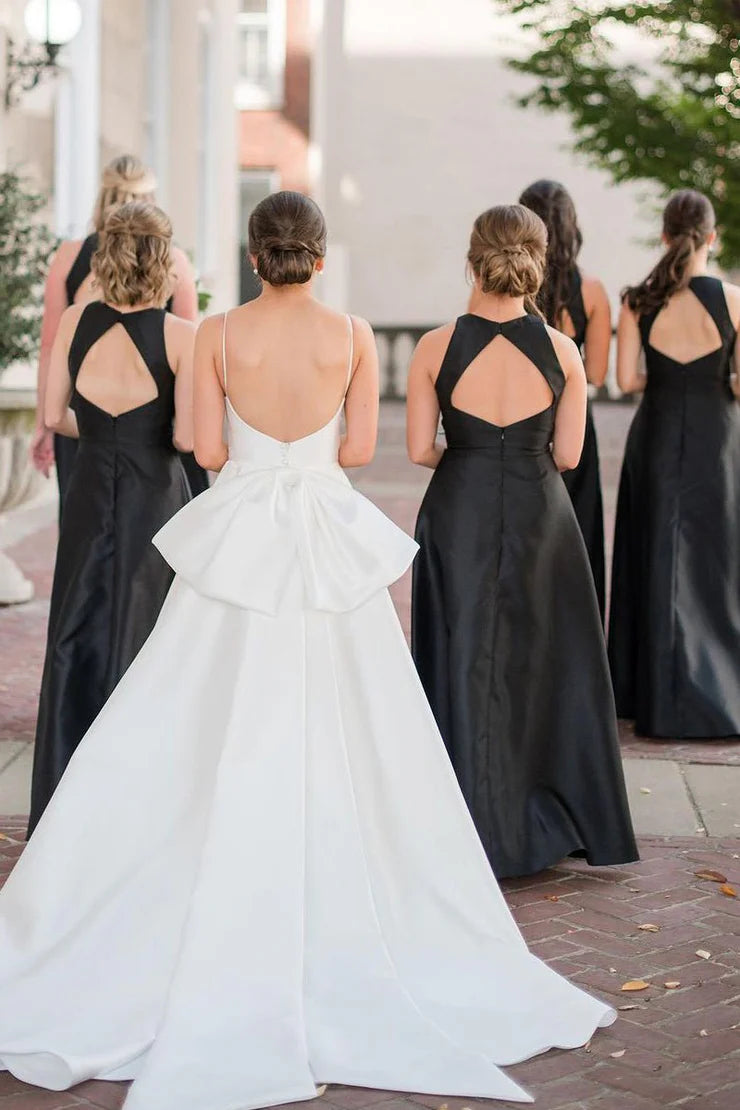 Dreamylily Women Simple A-Line Round Neck Black Satin Long Bridesmaid