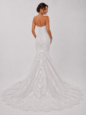 Elegant Strapless Sweetheart Lace Mermaid Wedding Dress with Chapel Train