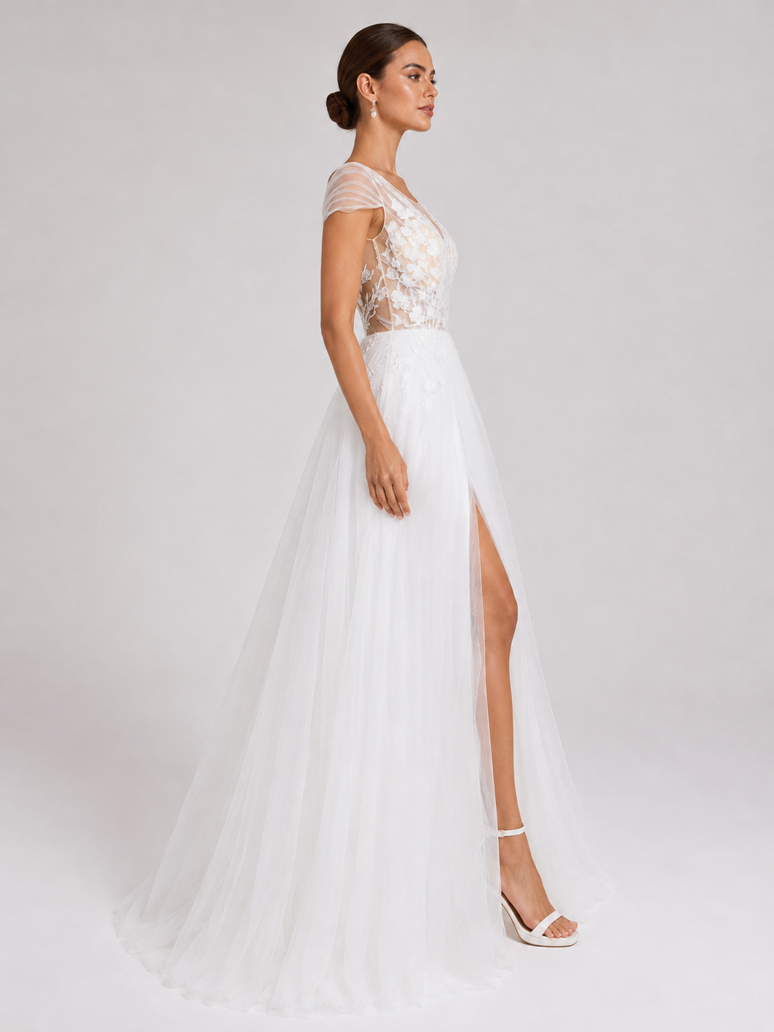 Elegant Cap Sleeve Lace Appliquéd Tulle A-Line Wedding Dress with High Slit and Chapel Train
