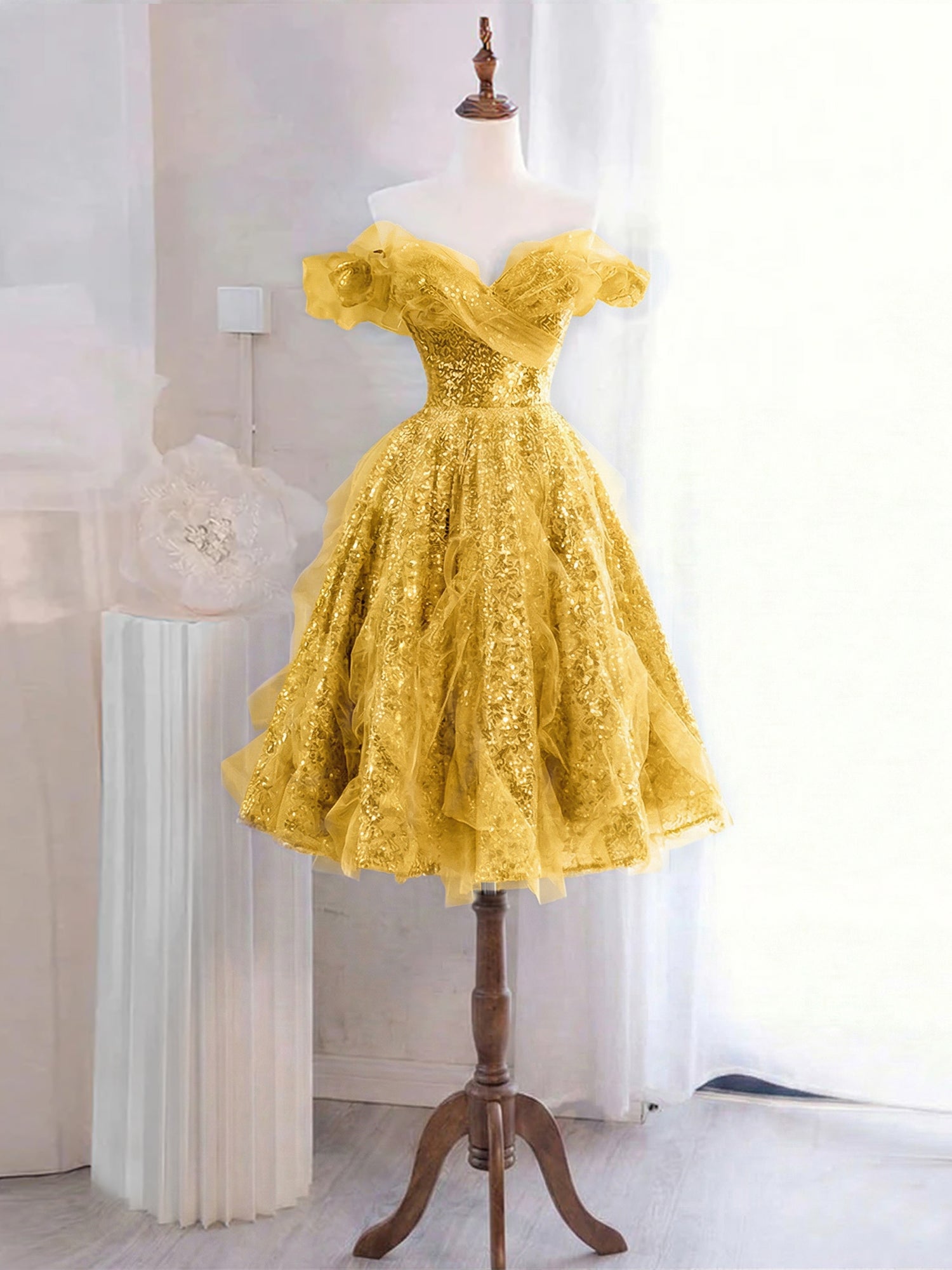 Whimsical Lavender Glitter Tulle Off-the-Shoulder Mini Homecoming Dress