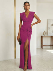 Commanding Formal Evening Dress Emerald Green Plunging V-Neck Slit Gown