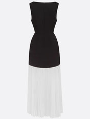 Black Pleated 3D Floral Classic V Neck Sleeveless Mermaid Maxi Dress