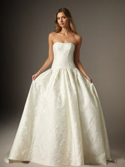 White Ball-Gown Strapless Floral Jacquard Wedding Dress