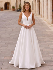 Elegance V-Neck Sleeveless A-Line Satin Wedding Dress
