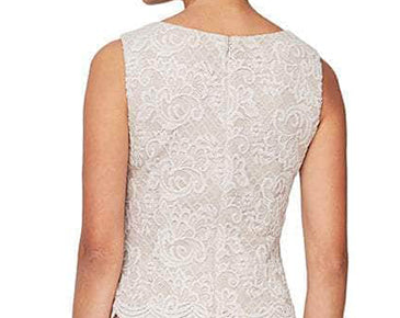 Back Style: Back Zip
