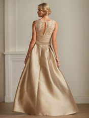A-Line/Princess Jewel Neck Sleeveless Mother Of The Bride Dresses With Pleats Lace