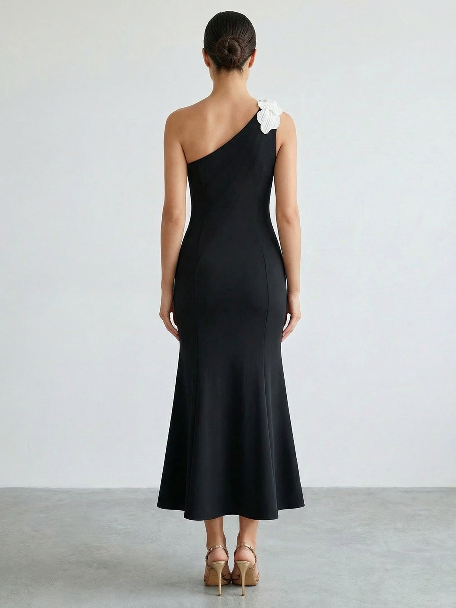 Black One-Shoulder 3D Floral Appliqué Mermaid Midi Dress