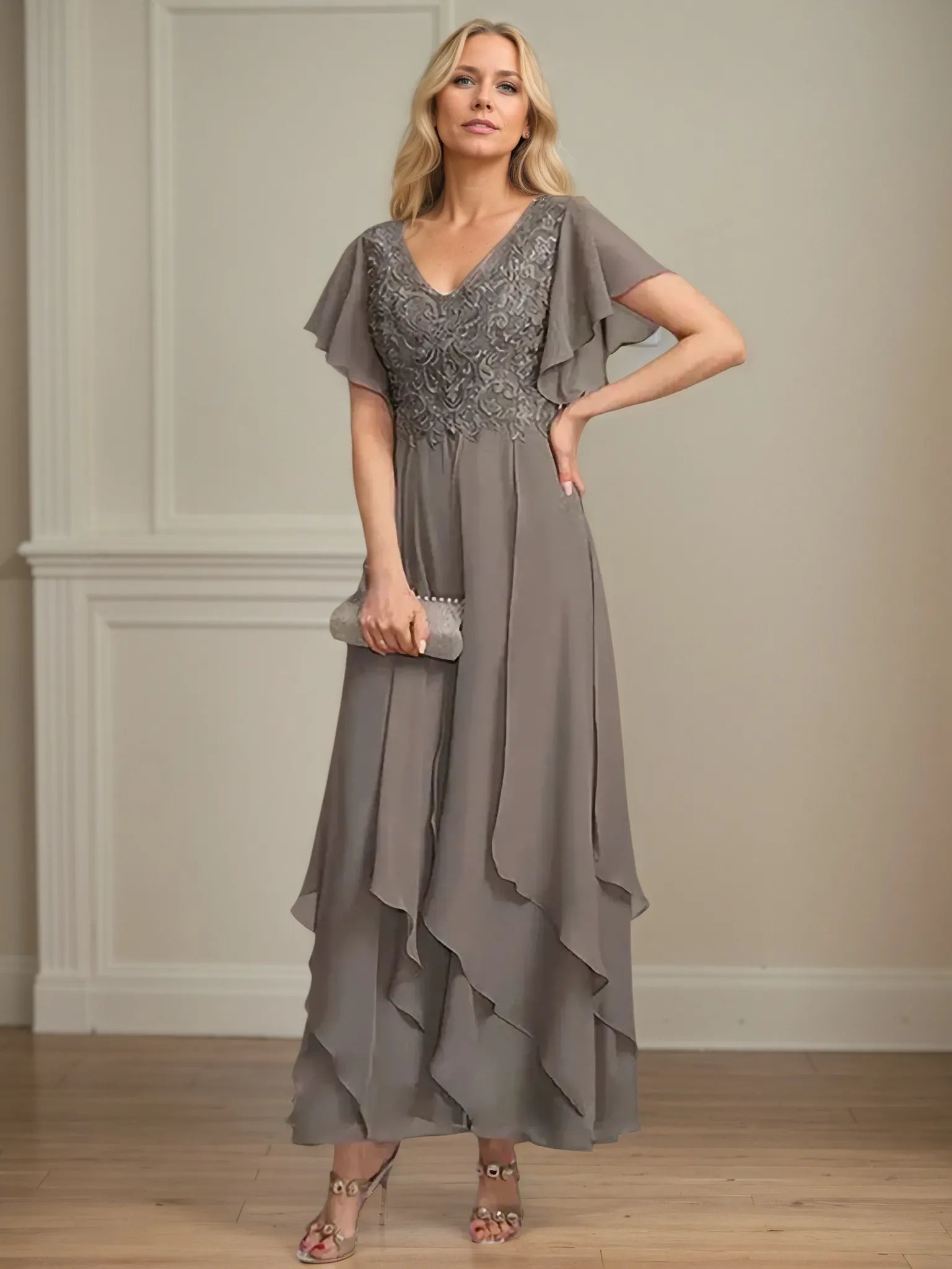 A Line V Neck Short Sleeve Chiffon Mother of the Bride Dress With Ruffles