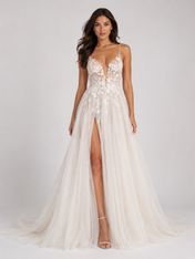 Elegant Floral Applique Tulle A-Line Wedding Dress with Sweep Train