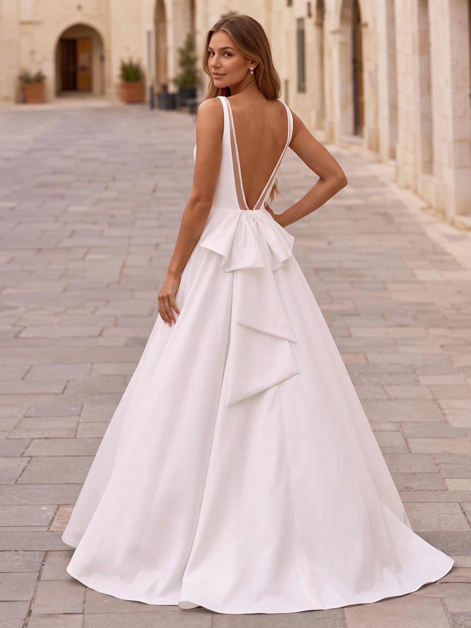 Elegance V-Neck Sleeveless A-Line Satin Wedding Dress