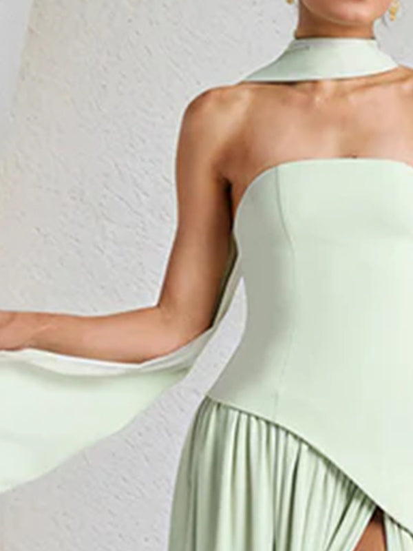 Straps &amp; Sleeves: Sleeveless