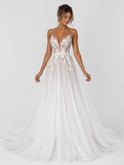 Elegant Floral Applique Tulle A-Line Wedding Dress with Sweep Train