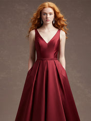 Burgundy Sheath/Column V-Neck Floor-Length Satin Prom Dress