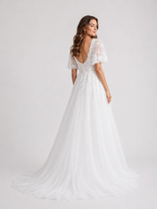 Elegant V-Neck Flutter Sleeve Lace Tulle A-Line Wedding Dress with Chapel Train