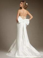 White Mermaid Strapless Bow Wedding Dress