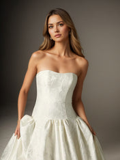 White Ball-Gown Strapless Floral Jacquard Wedding Dress