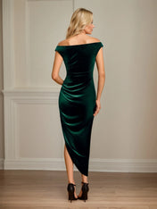 Sheath/Column Off the Shoulder Sleeveless Velvet Mother of the Bride Dress With Ruched
