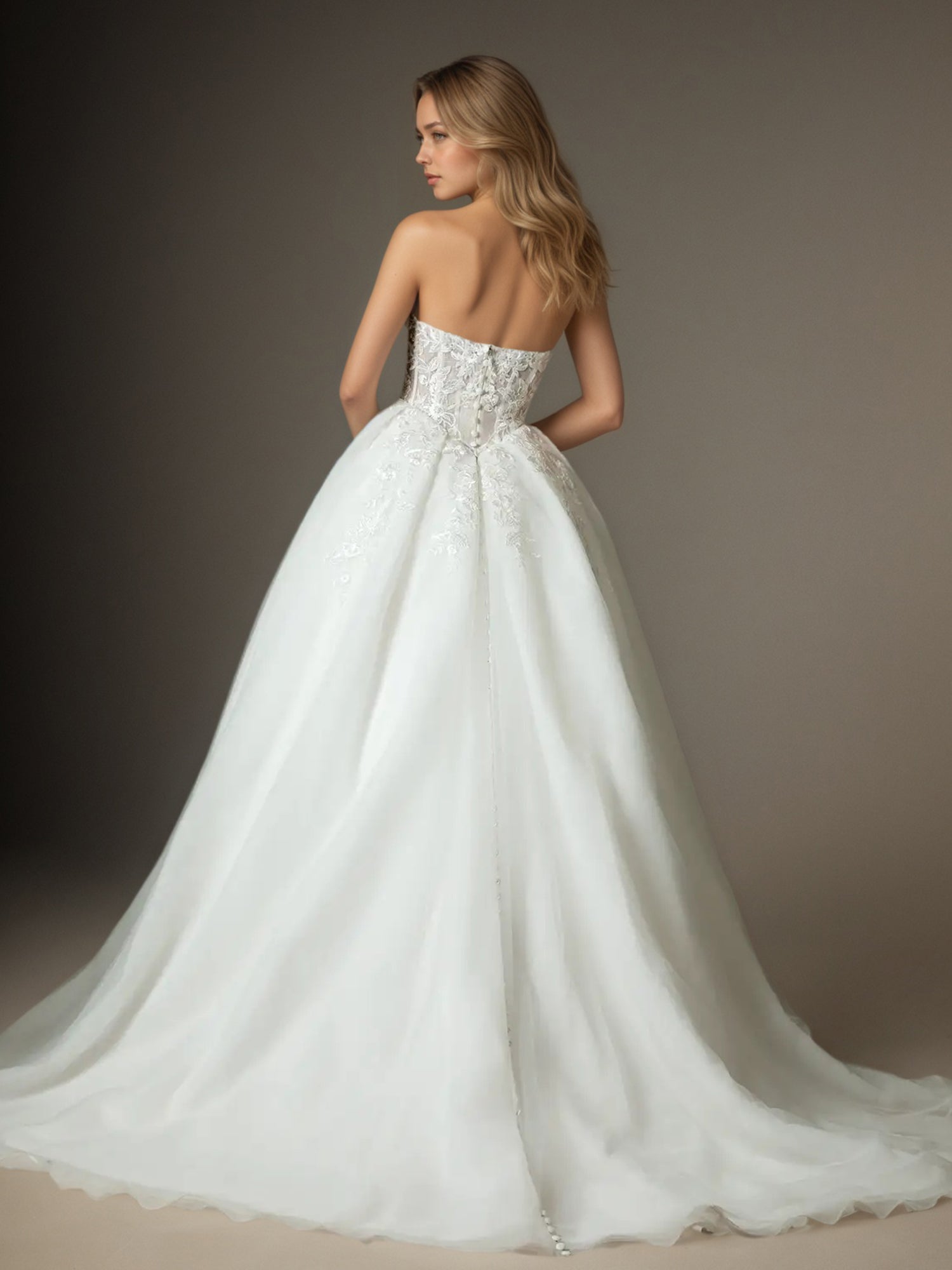 White Ball-Gown Strapless Lace Tulle Wedding Dress