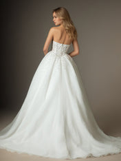 White Ball-Gown Strapless Lace Tulle Wedding Dress