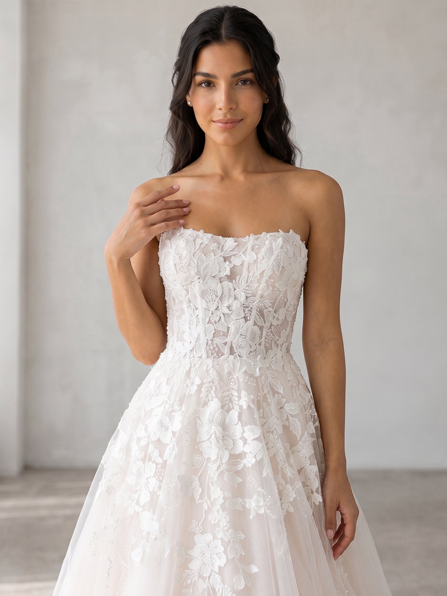 Elegant Strapless White Lace A-Line Wedding Dresses with Corset and Chapel Train