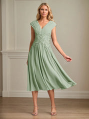 A Line V Neck Sleeveless Chiffon Mother of the Bride Dress With Appliques