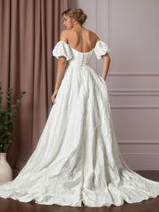 White Ball-Gown Sweetheart Neckline Floral Burnout Jacquard Wedding Dress