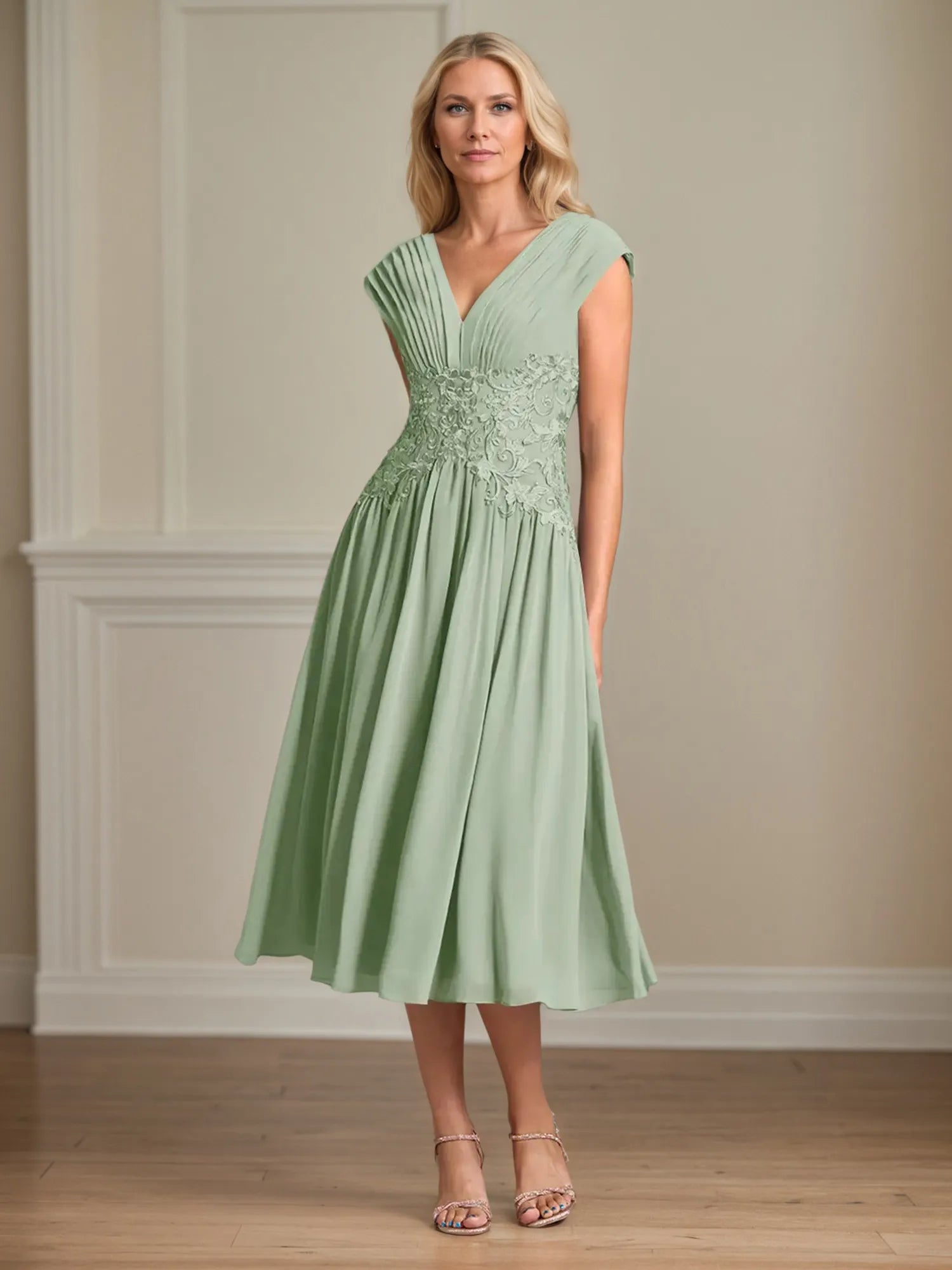 A Line V Neck Sleeveless Chiffon Mother of the Bride Dress With Appliques