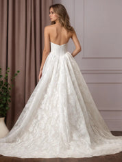 White Ball-Gown Strapless Sleeveless Lace Wedding Dress