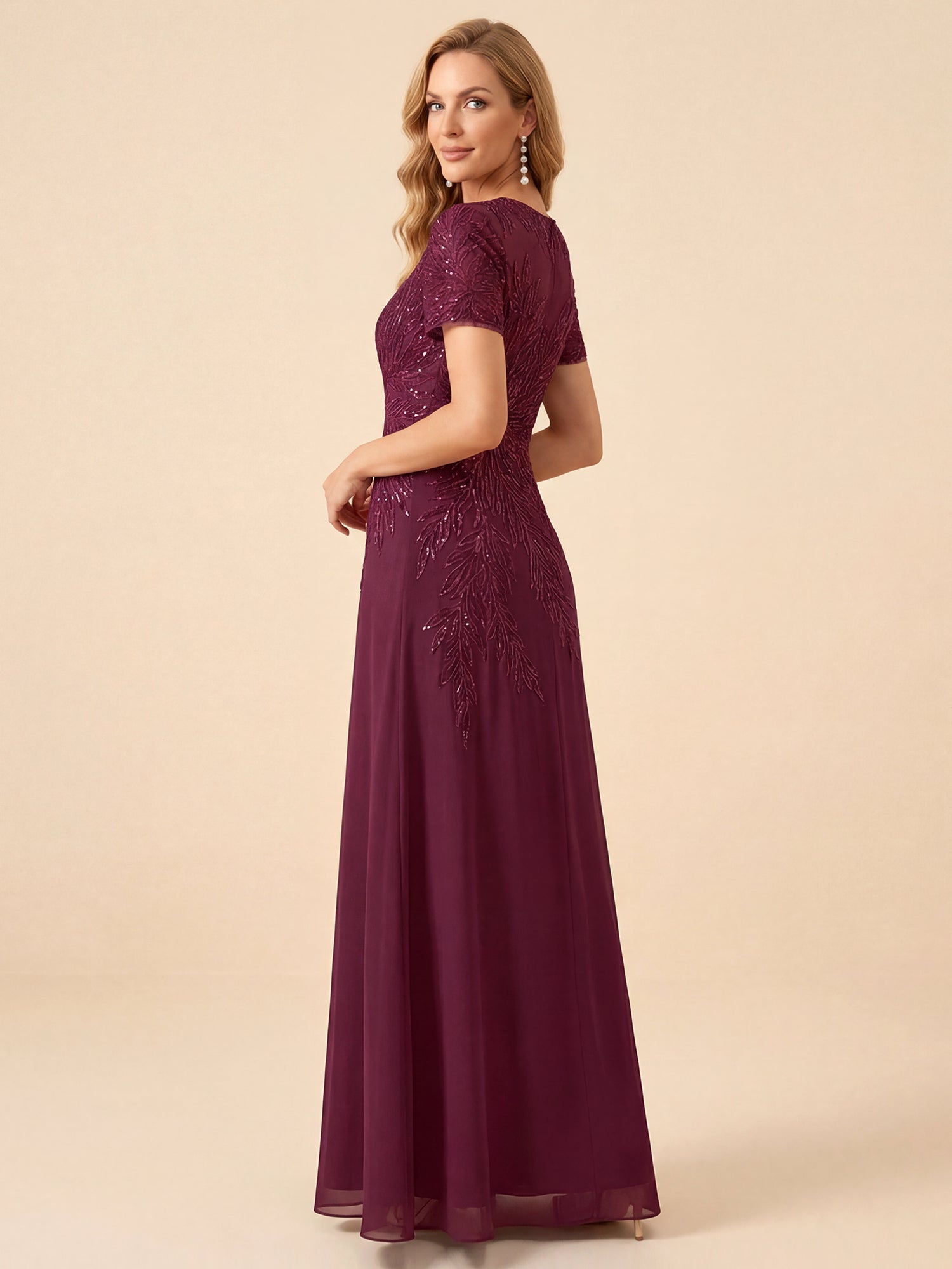 Elegant Short Sleeve Embroidery Mother of the Bride Dress