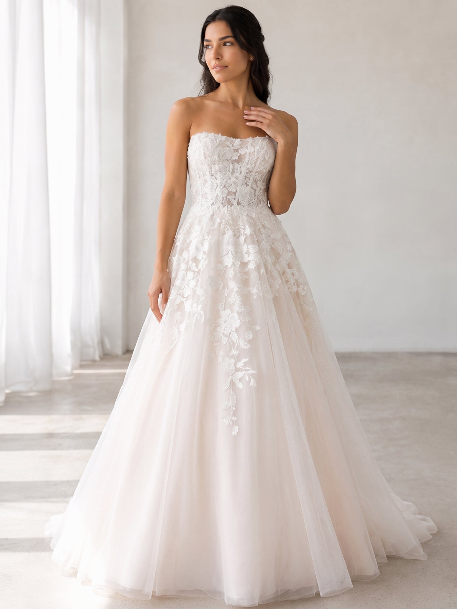 Elegant Strapless White Lace A-Line Wedding Dresses with Corset and Chapel Train