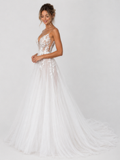 Elegant Floral Applique Tulle A-Line Wedding Dress with Sweep Train