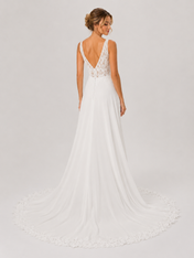 Elegant V-Neck Lace Bodice Chiffon A-Line Wedding Dress with Chapel Train