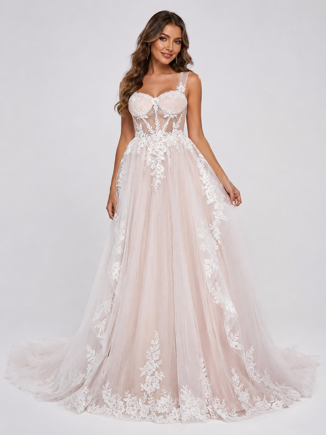 Elegant Sweetheart Lace Applique Tulle A-Line Wedding Dress with Chapel Train