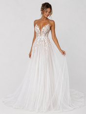 Elegant Floral Applique Tulle A-Line Wedding Dress with Sweep Train