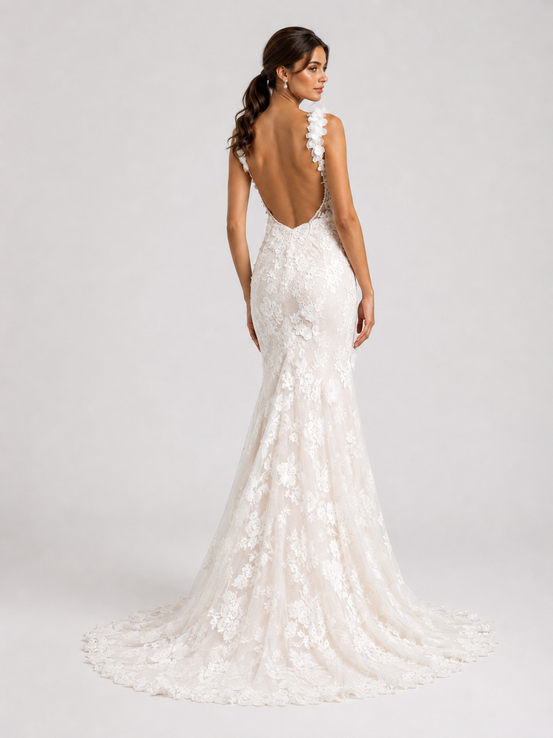 Elegant Floral Applique Deep V-Neck Mermaid Wedding Dress with Chapel Train