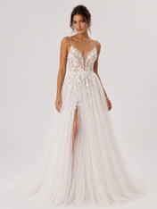 Elegant Floral Applique Tulle A-Line Wedding Dress with High Slit and Sweep Train