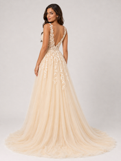 Elegant Floral Applique Tulle A-Line Wedding Dress with Sweep Train