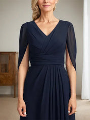 Robe longue bleu marine foncé à col en V et coupe trapèze pour mère de la mariée 