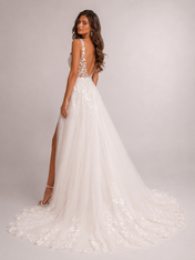 Elegant V-Neck Lace Applique A-Line Wedding Dress with High Slit and Chapel Train