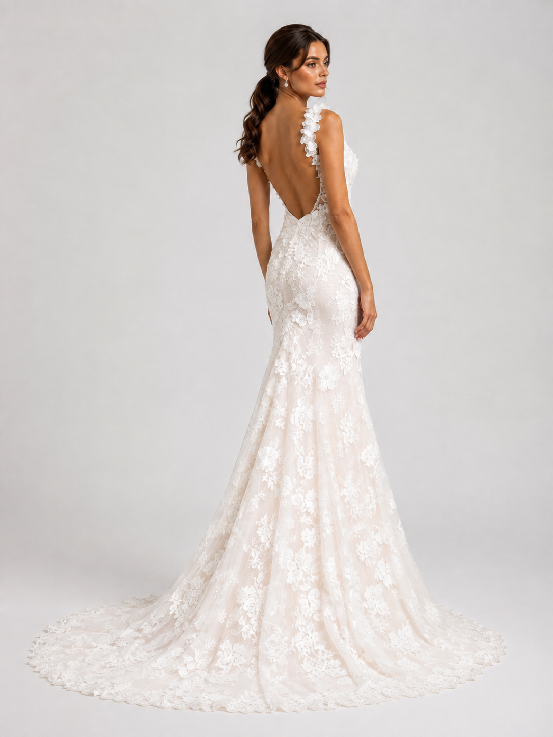 Elegant Floral Applique Deep V-Neck Mermaid Wedding Dress with Chapel Train