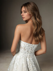 White A Line Strapless Lace Wedding Dress